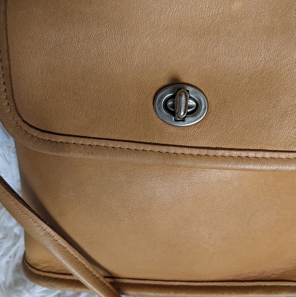 COACH VINTAGE LEATHER BAG - Picture 10 of 10